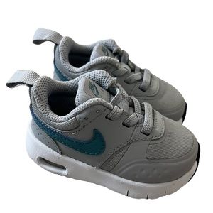 Baby boy size 4 Nike Air Sneakers